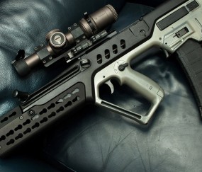 卵泡期初黑色（卵泡期有黑色分泌物）